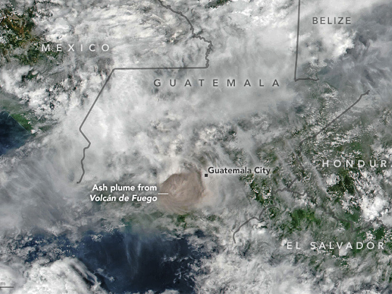 Guatemala-satelitte-800x600 Satellite photo above Guatemala City and Volcán de Fuego