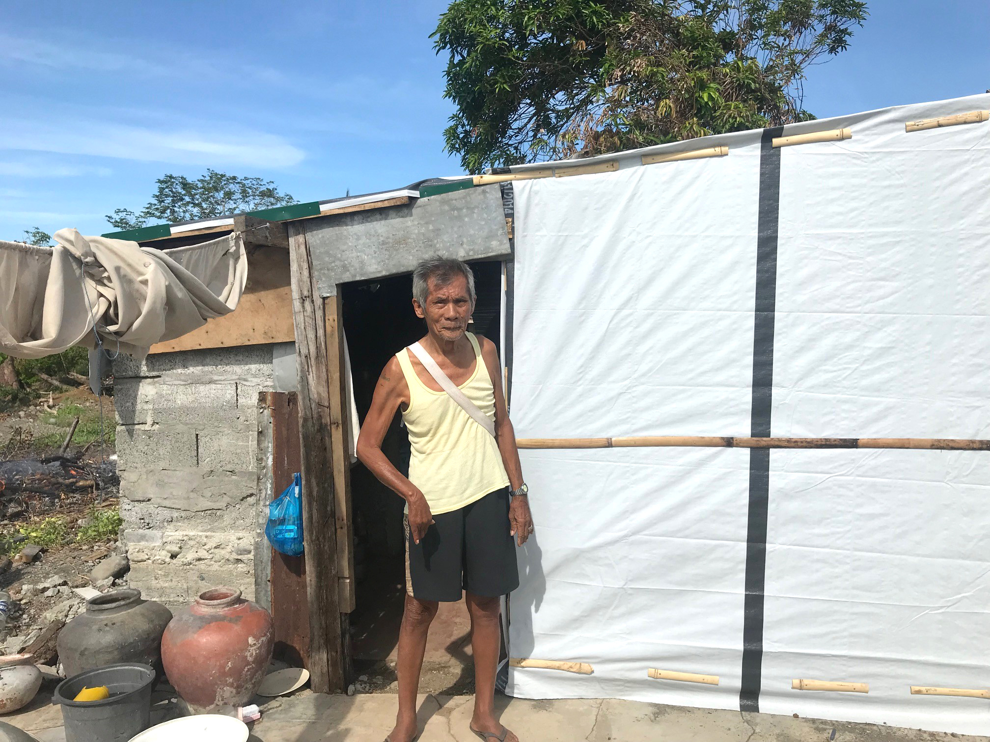SB_Philippines_Ricardo_CaseStudy_2018_01 Ricardo told the ShelterBox team that the ShelterKit was one of the most important aid items he and his wife had received. Without this aid, they would not have a space to call their own.