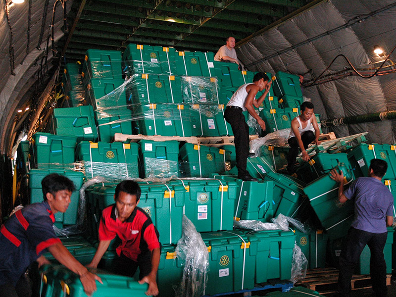 ShelterBoxes arrive by plane to Indonesia on Boxing day